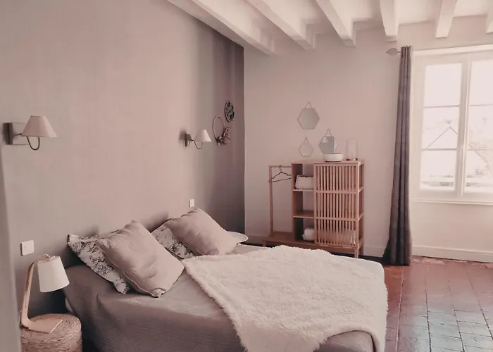 فندق مبيت وإفطار L'aubinoise Saint-Aubin-de-Luigné