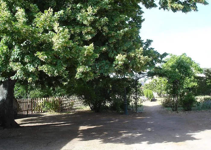 فندق مبيت وإفطار L'aubinoise 3*